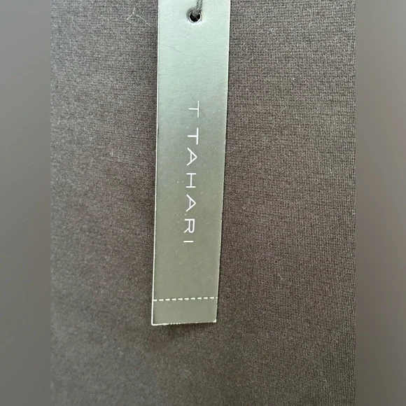 Tahari black stretchy pencil skirt size medium. NWT - Picture 6 of 7